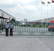 廣州保安遇到緊急事件，臨危不亂!